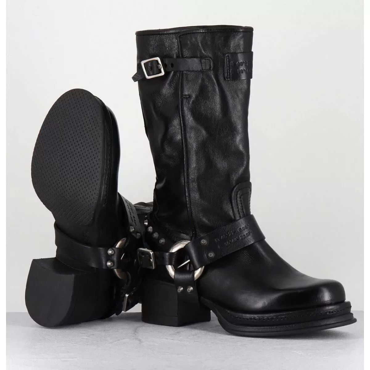 Shop Bikers A Ceinturon En Cuir Noir - Velvet Nero Femmes Boots