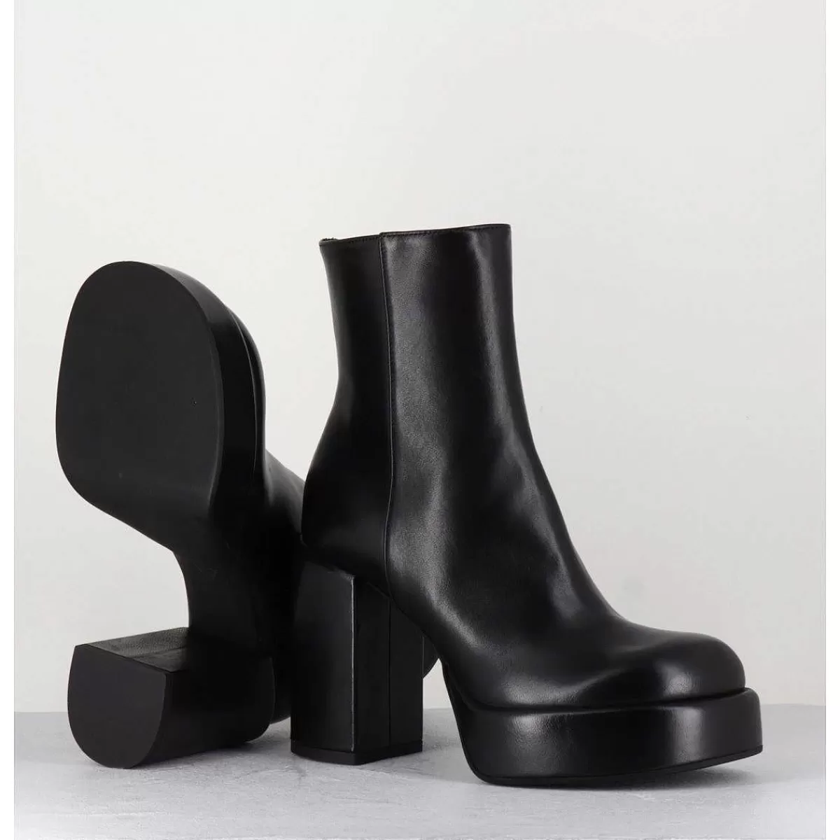 Best Sale Boots 70S En Cuir Noir - Aiko Nappa Nero Femmes Plateformes