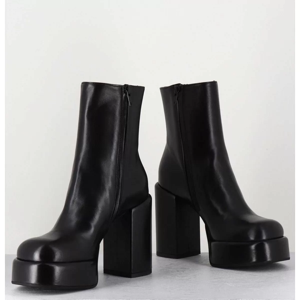 Best Sale Boots 70S En Cuir Noir - Aiko Nappa Nero Femmes Plateformes