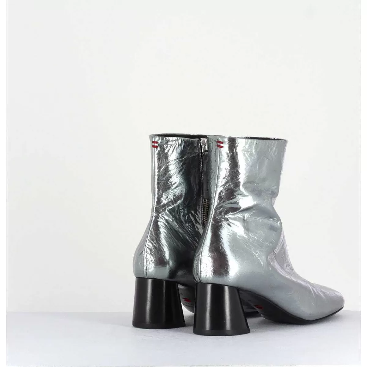 Shop Boots En Cuir Froisse Metallise Argent - Odile02 Metal Femmes Boots