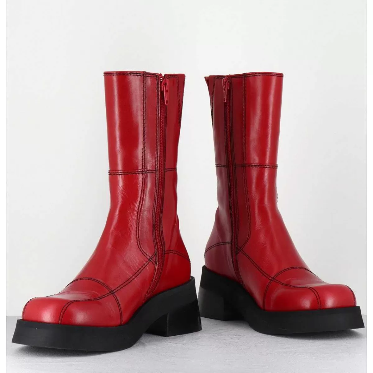 Sale Boots En Cuir Rouge & Surpiqures Noires - Heya Red Boots Femmes Boots