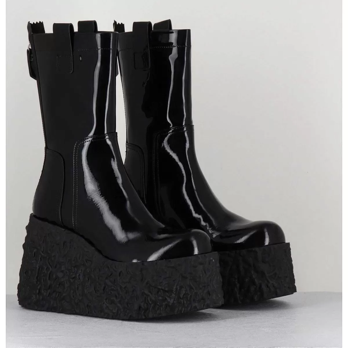 Fashion Boots En Cuir Vernis Noir Compensees - Lava Bootie Nero Femmes Plateformes