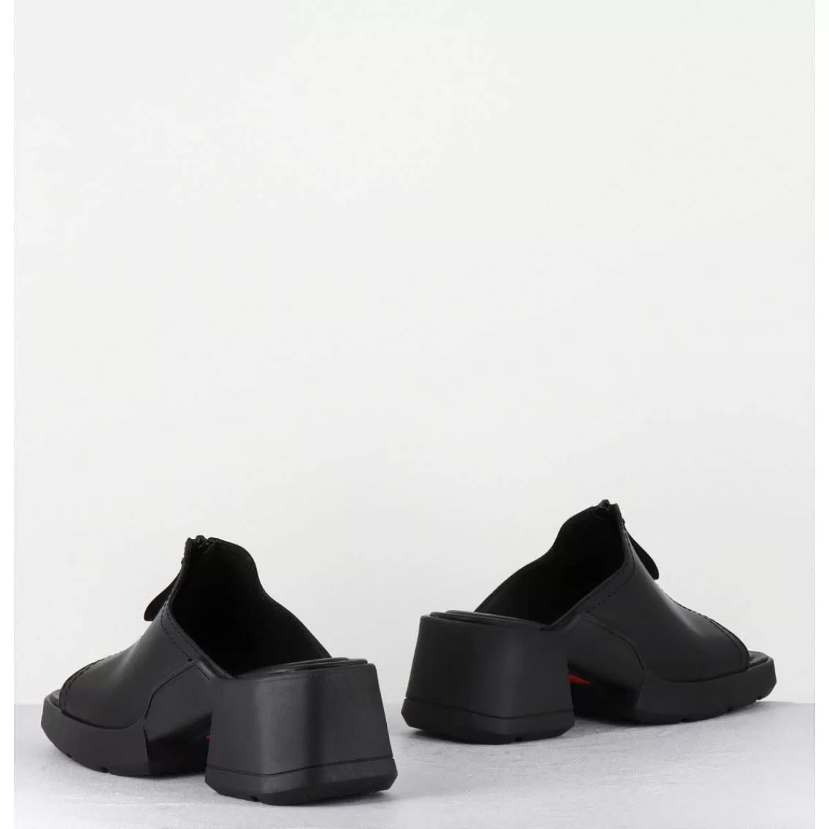 Flash Sale Mules En Cuir Noir & Zip - Bertie Black Sandals Femmes Sandales