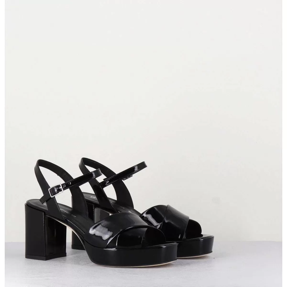 New Sandales En Cuir Vernis Noir - Julia23 Nero Femmes Plateformes