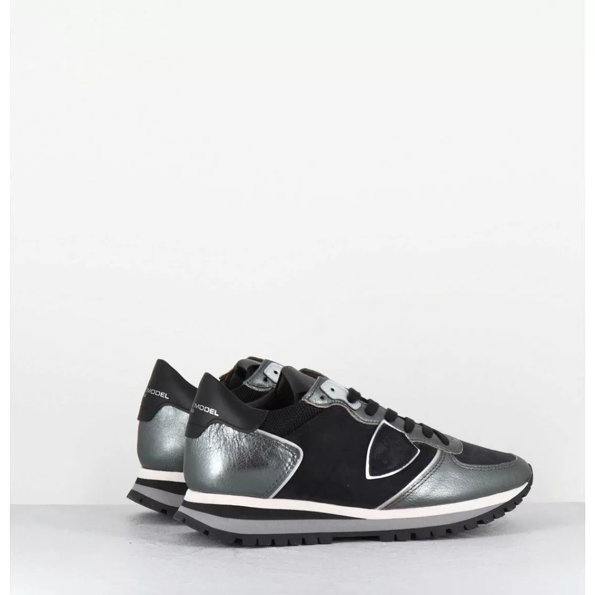 Shop Trpx Low Anthracite Noir Femmes Sneakers